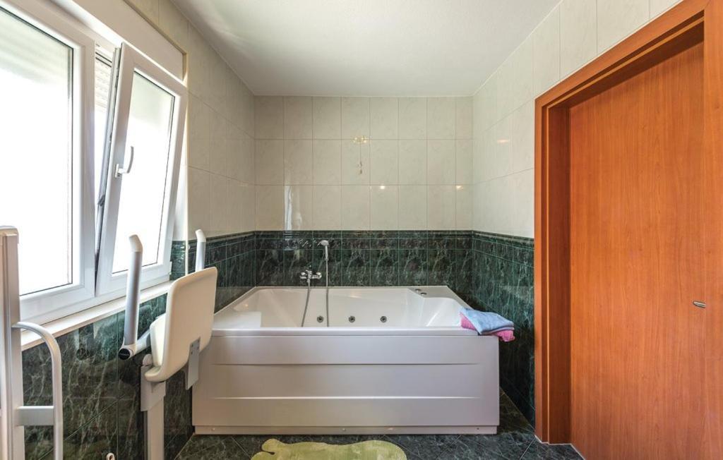 Apartment Begic ماكارسكا المظهر الخارجي الصورة